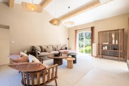 Résidence Bijou De 280m2 Et Piscine &agrave; D&eacute;bordement Au Calme Absolu, Villa à Roquefort avec piscine à débordement - Photo 8