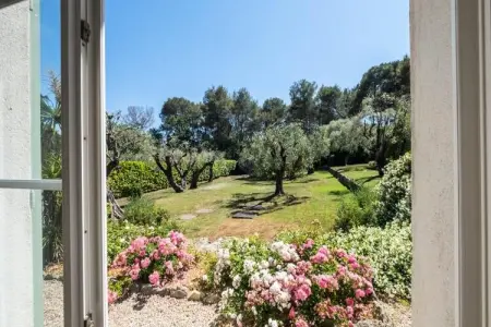 Résidence Bijou De 280m2 Et Piscine &agrave; D&eacute;bordement Au Calme Absolu, Villa à Roquefort avec piscine à débordement - Photo 26