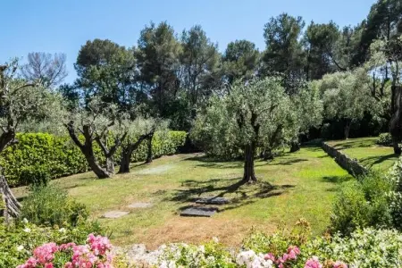 Résidence Bijou De 280m2 Et Piscine &agrave; D&eacute;bordement Au Calme Absolu, Villa à Roquefort avec piscine à débordement - Photo 27