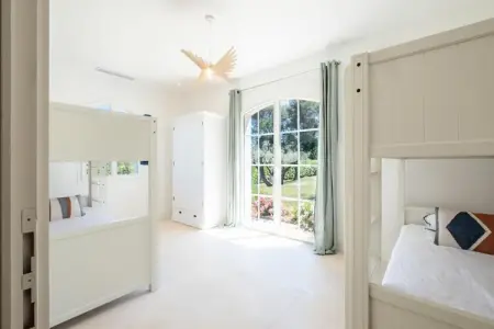 Résidence Bijou De 280m2 Et Piscine &agrave; D&eacute;bordement Au Calme Absolu, Villa à Roquefort avec piscine à débordement - Photo 29