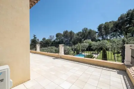 Résidence Bijou De 280m2 Et Piscine &agrave; D&eacute;bordement Au Calme Absolu, Villa à Roquefort avec piscine à débordement - Photo 36