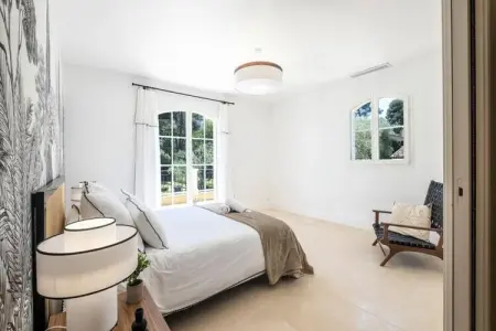 Résidence Bijou De 280m2 Et Piscine &agrave; D&eacute;bordement Au Calme Absolu, Villa à Roquefort avec piscine à débordement - Photo 46
