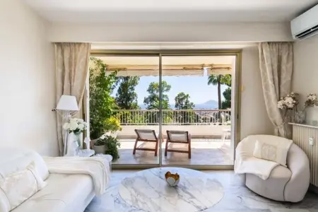 Résidence Spacieux 2p Vue Mer &ndash; R&eacute;sidence Avec Piscine, Cannes, Appartement à Cannes avec vue imprenable sur la mer - Photo 6