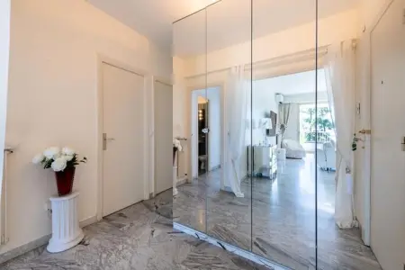 Résidence Spacieux 2p Vue Mer &ndash; R&eacute;sidence Avec Piscine, Cannes, Appartement à Cannes avec vue imprenable sur la mer - Photo 26