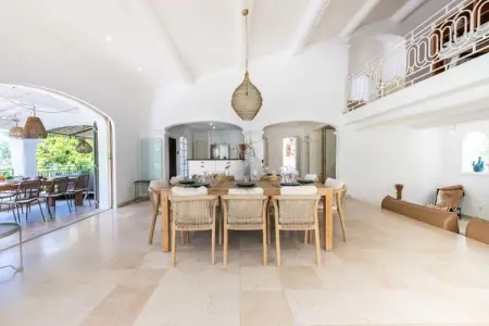 Résidence Villa 400m&sup2; Padel Piscine Volley, Villa à Valbonne avec piscine et terrains de sport - Photo 13