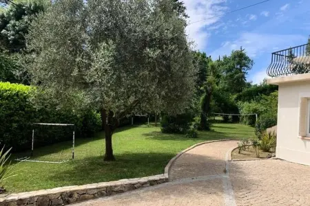 Belle Et Spacieuse Villa - Piscine - Jardin, Villa sur la Côte d’Azur avec Piscine - Photo 8