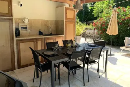 Belle Et Spacieuse Villa - Piscine - Jardin, Villa sur la Côte d’Azur avec Piscine - Photo 11