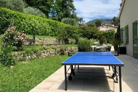 Belle Et Spacieuse Villa - Piscine - Jardin, Villa sur la Côte d’Azur avec Piscine - Photo 14