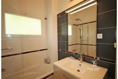 Belle Et Spacieuse Villa - Piscine - Jardin, Villa sur la Côte d’Azur avec Piscine - Photo 32