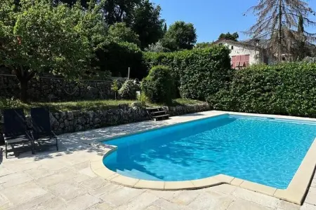 Belle Et Spacieuse Villa - Piscine - Jardin, Villa sur la Côte d’Azur avec Piscine - Photo 35