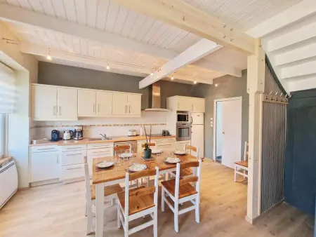 Holiday home in Plougasnou Baie de Morlaix, Maison de charme au cœur du village - Photo 2