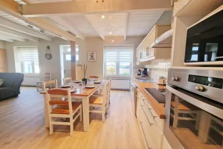 Holiday home in Plougasnou Baie de Morlaix, Maison de charme au cœur du village - Photo 4