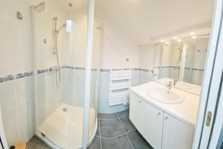 Holiday home in Plougasnou Baie de Morlaix, Maison de charme au cœur du village - Photo 17