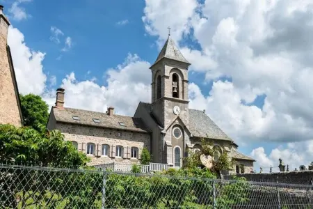 Gîte Perceneige - ancien presbytère 3/5 personnes, Appartement avec jardin dans la région de Lozère - Photo 1