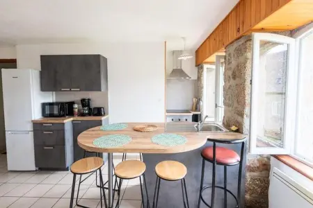 Gîte Violette d'aubrac 3/5 personnes, Appartement en Lozère avec jardin et barbecue - Photo 3