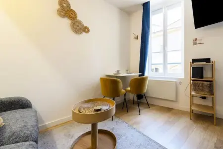 Studio Canop&eacute;e, Appartement à Metz près de Saint-Étienne - Photo 10