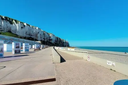 Résidence Tp - Pied-&agrave;-terre Au Tr&eacute;port, Appartement à Le Tréport avec Vue sur le Port - Photo 16