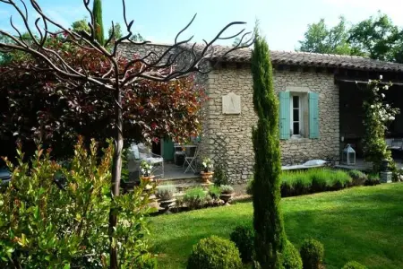 Belle Villa Proven&ccedil;ale Avec Piscine Et Jacuzzi, Villa dans le Luberon avec Piscine et Jacuzzi - Photo 9