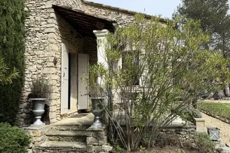 Belle Villa Proven&ccedil;ale Avec Piscine Et Jacuzzi, Villa dans le Luberon avec Piscine et Jacuzzi - Photo 32