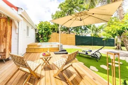 Bungalow Moca Cabana, Villa à Grand-Bourg avec piscine privée - Photo 1