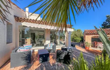 Villa Avec Piscine 1, Maison 8 personnes à Roquebrune Sur Argens - Photo 2