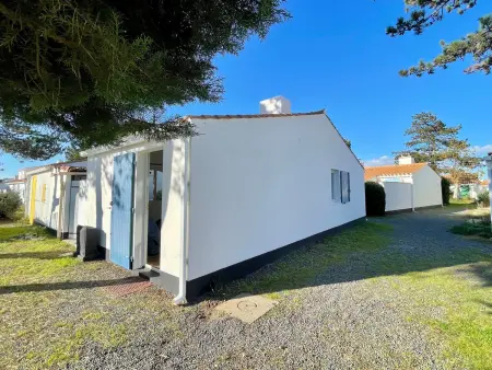 Maisonnette rénovée 1 chambre, 4 personnes - Piscine chauffée, Tennis, Animaux admis - Photo 17