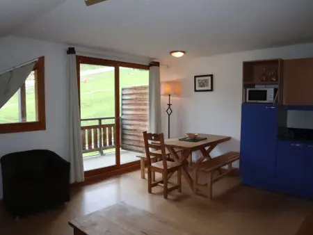 Appartement skis aux pieds Les Orres 1800, balcon - Photo 2