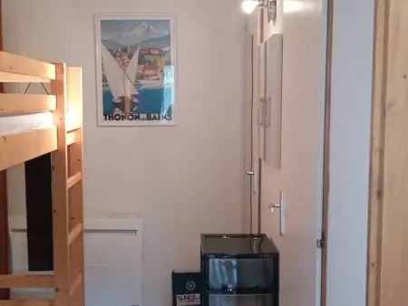 Studio lumineux avec balcon, vue montagne, 25m² - Photo 3