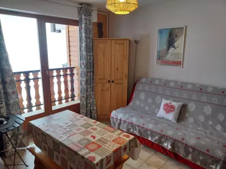 Studio lumineux avec balcon, vue montagne, 25m² - Photo 6