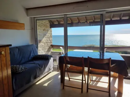 Appartement vue mer avec balcon, proche plage, animaux acceptés - Photo 3