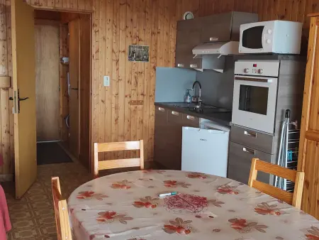 Appartement cosy 4 pers, balcon, calme, parking privé - Photo 9