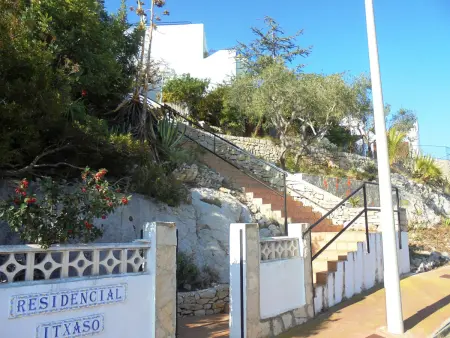Confortable appartement pour 6 à Peñiscola avec jardin et terrasse - Photo 16