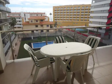 Appartement moderne proche plage, 2 chambres, clim, parking - Photo 2