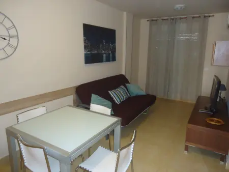 Appartement moderne proche plage, 2 chambres, clim, parking - Photo 4