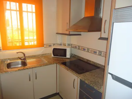 Appartement moderne proche plage, 2 chambres, clim, parking - Photo 5