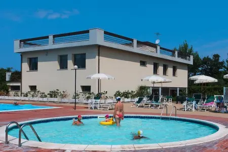 Holiday residence Santa Costanza San Vincenzo-Bilo 4 comfort, Appartement à San Vincezno près de la mer - Photo 5