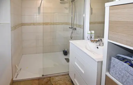 Maison avec piscine privée, Maison 10 personnes à Lacoste - Photo 26
