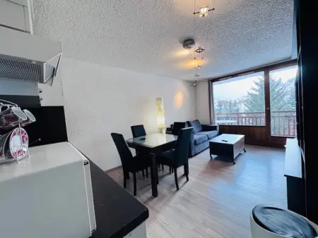 Studio lumineux aux 2 Alpes, balcon sud, parking - Photo 3