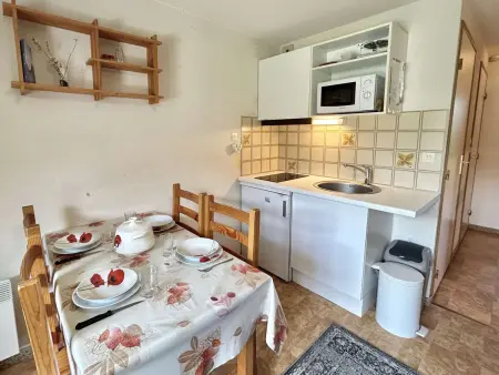 Studio avec alcôve et cabine, 4 couchages à Demi-Quartier, parking inclus - Photo 2