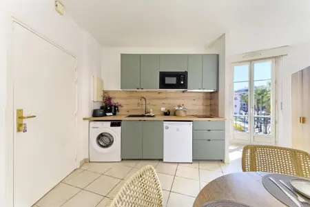 Appartement en bord de mer – Plage de la Salis, Appartement familial à Juan-les-Pins - Photo 3