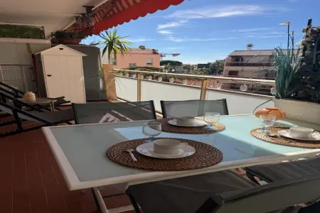 Appartement Antibes proche plages, Appartement au calme à La Pinède pour couple - Photo 12