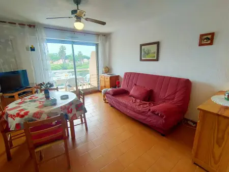 Deux-pièces 2* avec balcon et parking - Port Canet - Photo 1