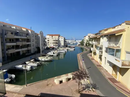 Deux-pièces 2* avec balcon et parking - Port Canet - Photo 8