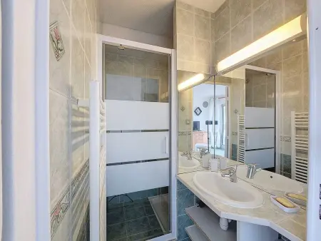 Appartement T2 à Vieux-Boucau avec piscine et parking - Photo 5