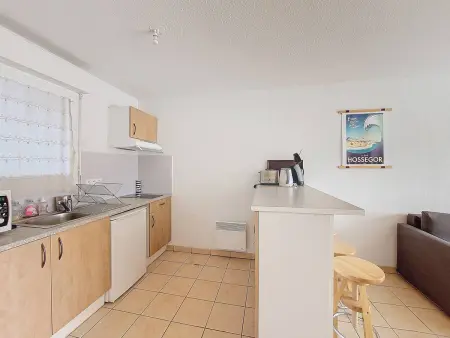 Appartement cosy T2 avec balcon, animaux acceptés, parking privé - Photo 2