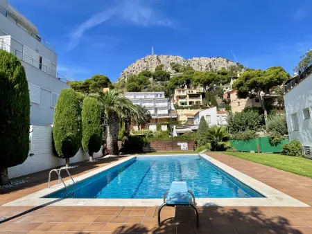 Appartement spacieux 2 chambres avec climatisation, proche plage et ville - Photo 2
