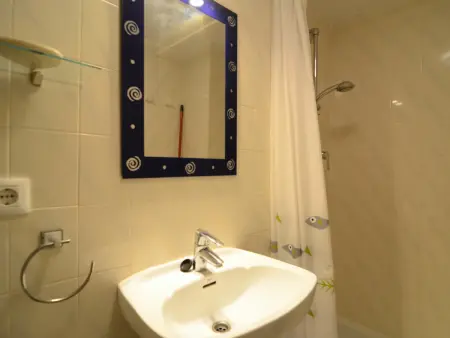 Appartement 2 ch pour 6 pers près plage, piscine commune - Photo 18