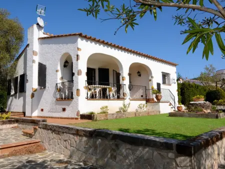 Villa charmante, 4 chambres, 7 pers., piscine privée, parking à L'Estartit - Photo 1