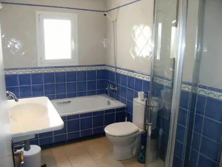 Villa charmante, 4 chambres, 7 pers., piscine privée, parking à L'Estartit - Photo 22