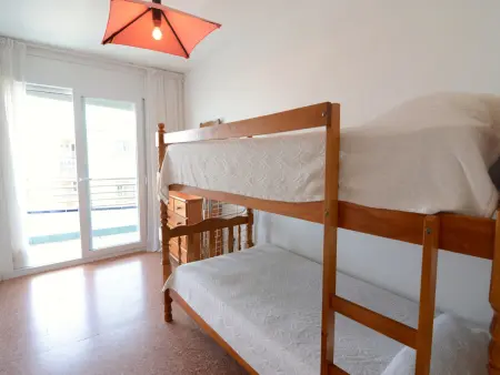 Appartement 3 Chambres près de la Plage avec Wi-Fi et Parking - Photo 16